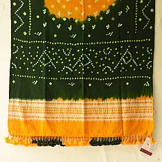 Winter's Call ❁ Tie & Dyed | Kutchi Bhujodi Weaving - Bandhani ( Tie-dyed ) Woolen Shawl - Green & Yellow