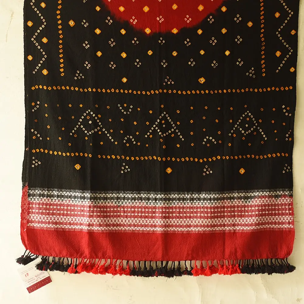 Kutchi Bhujodi Weaving - Bandhani ( Tie-dyed ) Woolen Shawl -  Black & Red