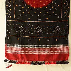 Winter's Call ❁ Tie & Dyed | Kutchi Bhujodi Weaving - Bandhani ( Tie-dyed ) Woolen Shawl -  Black & Red