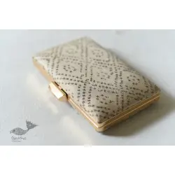 A pocket full of joy ✧ Patola Silk Clip Clutch / Sling Handbag - Off White