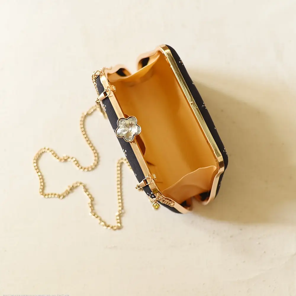 shop Tangaliya Clutch Purse / black Sling Bag