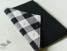 Dots & weaves ✣ Tangaliya Envelop Sling Cum Purse - Black & White