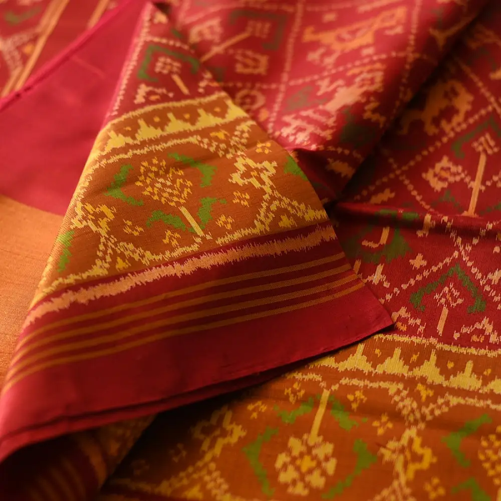 shop Handwoven Patola Silk Saree - Dark Red