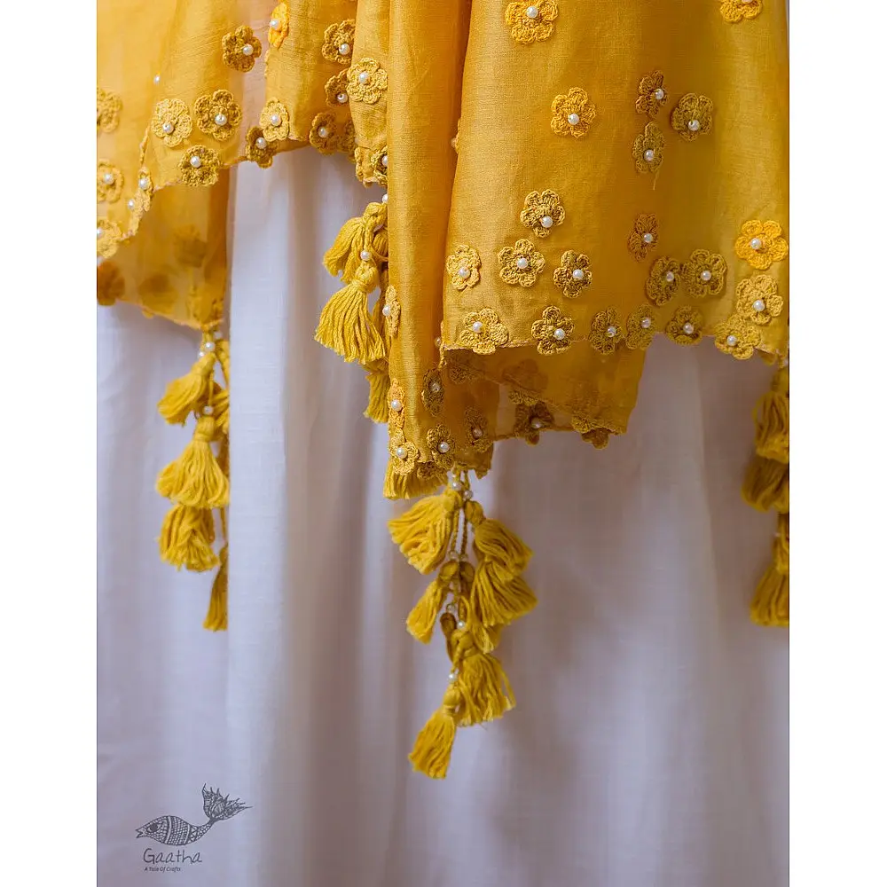 A Symphony in Color | Hand Knitted Crochet Chanderi Stole - D90
