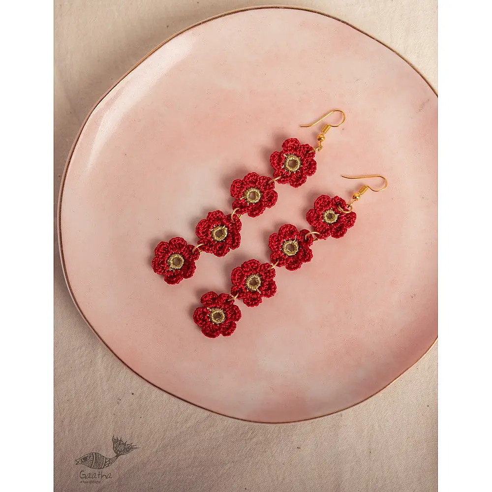 Crochet | Red Daisies Danglers