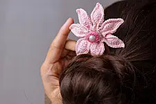 Crochet ✩ Hair Stick - Soft Pink Cosmos 