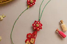 Crochet Rakhi -⚬- Red Flower Crochet Rakhi & Lumba Set (Set of 2)