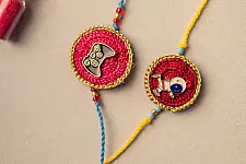 Crochet Rakhi -⚬- Digial Star Kids Crochet Rakhi (Set of 2)