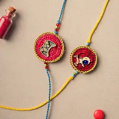Crochet Rakhi -⚬- Digial Star Kids Crochet Rakhi (Set of 2)