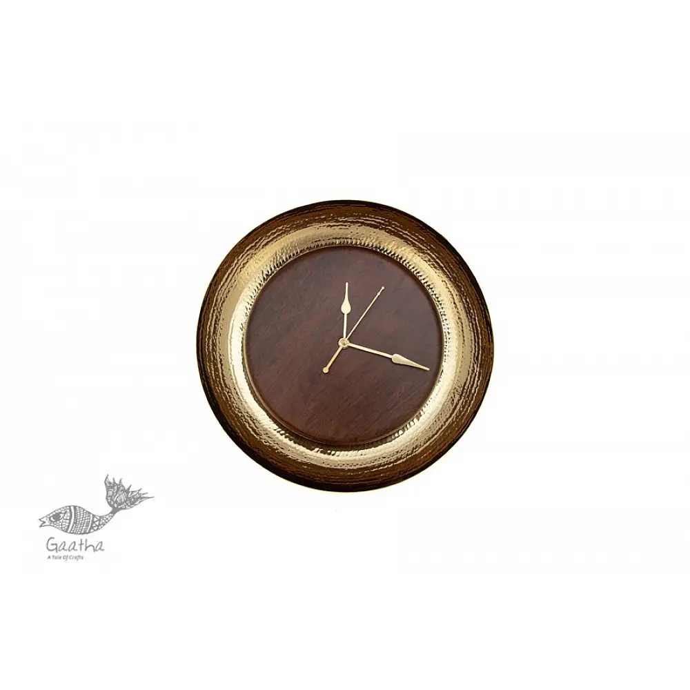 Wooden wall clock