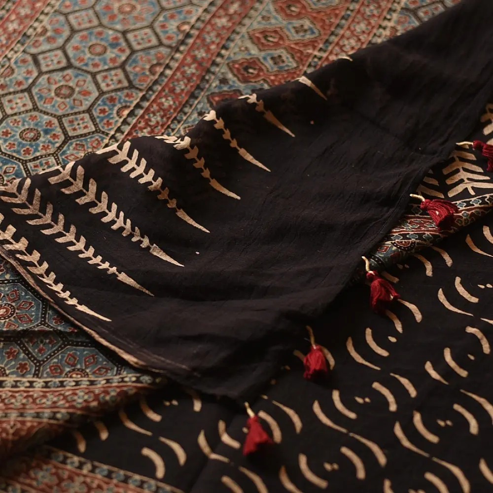 Online Ajrakh Printed Mul Cotton Black Saree