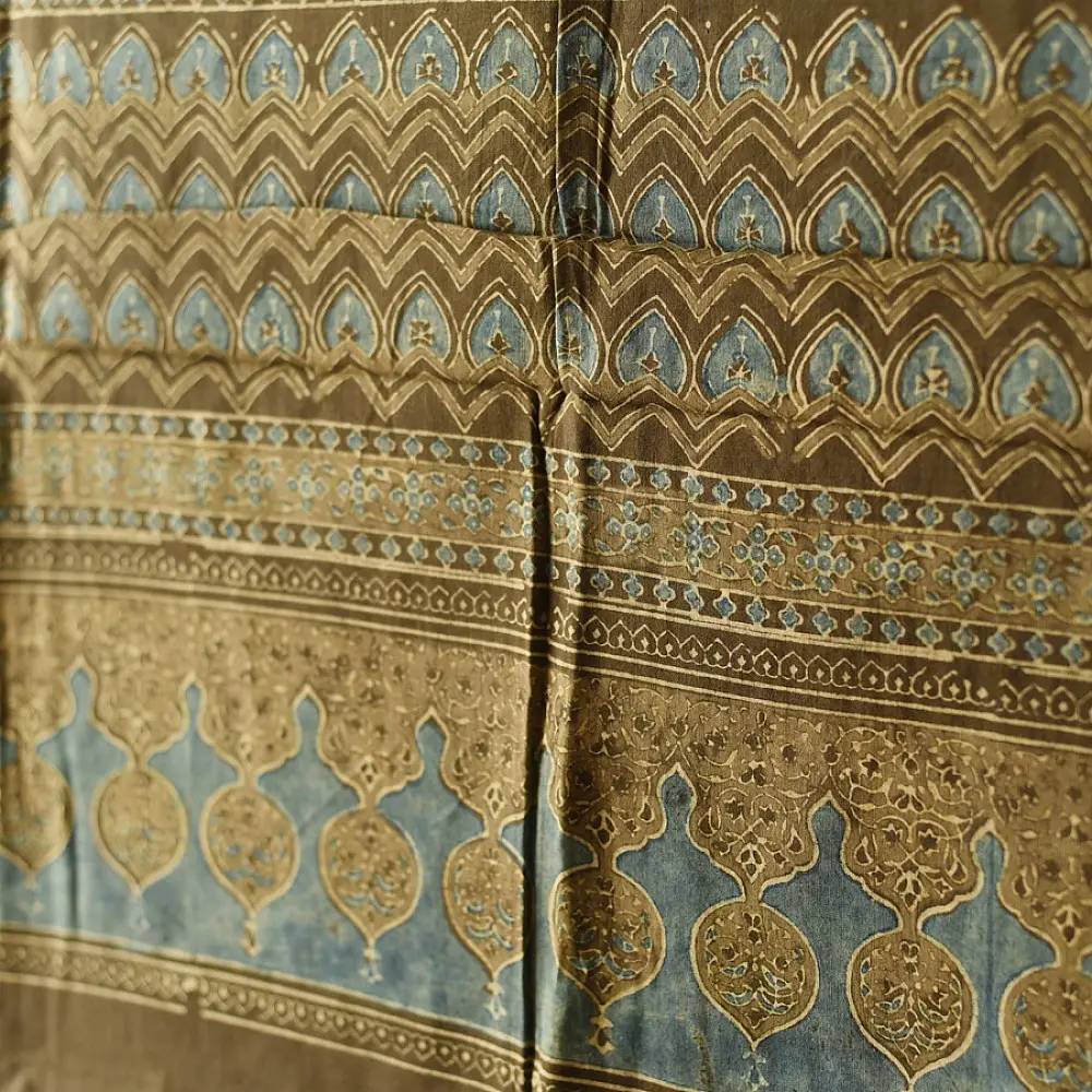 Dual-toned Ajrakh cotton dupatta with intricate detailing