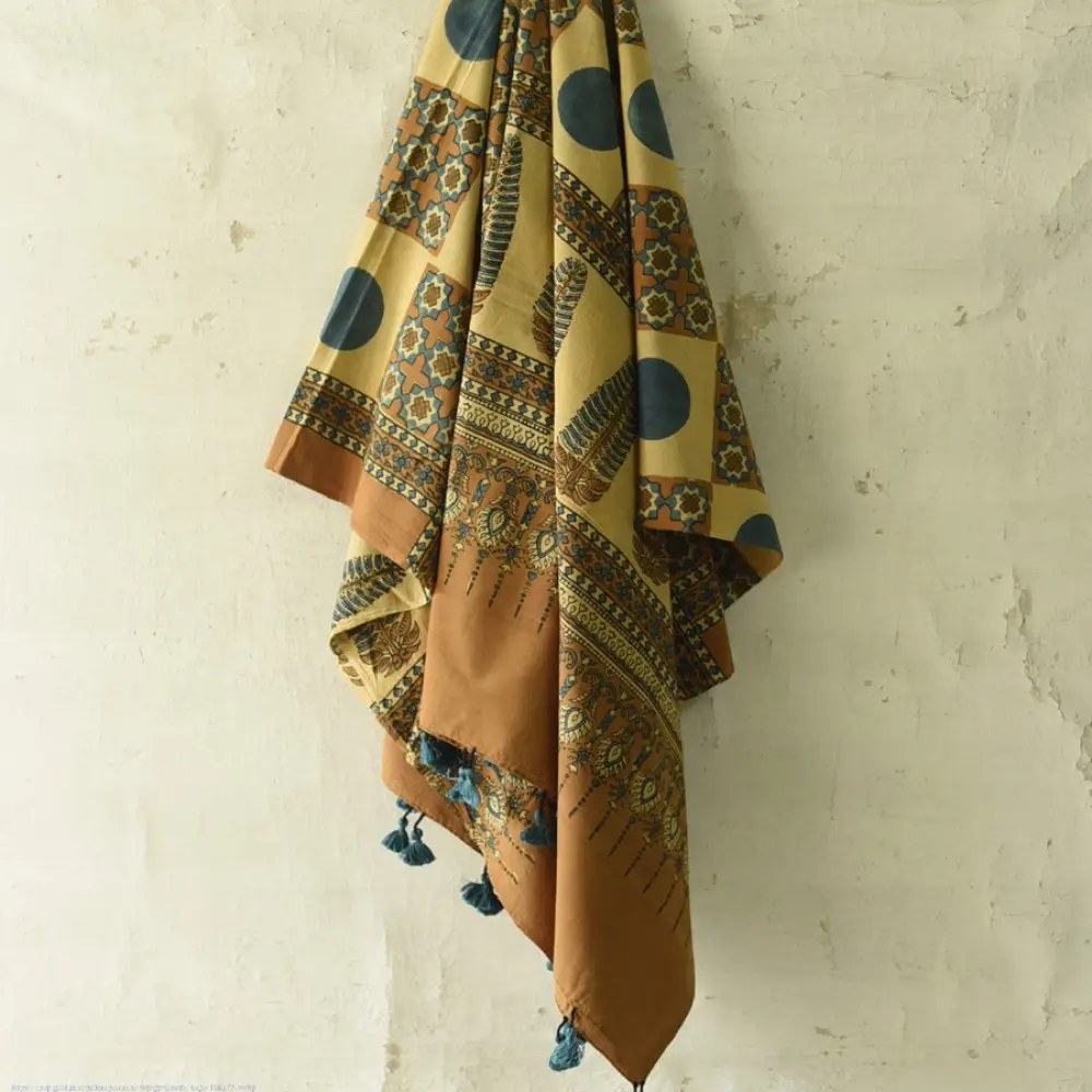 Shop Polka Dot and Geometrical Motif Ajrakh Block Printed Pure Cotton Dupatta 