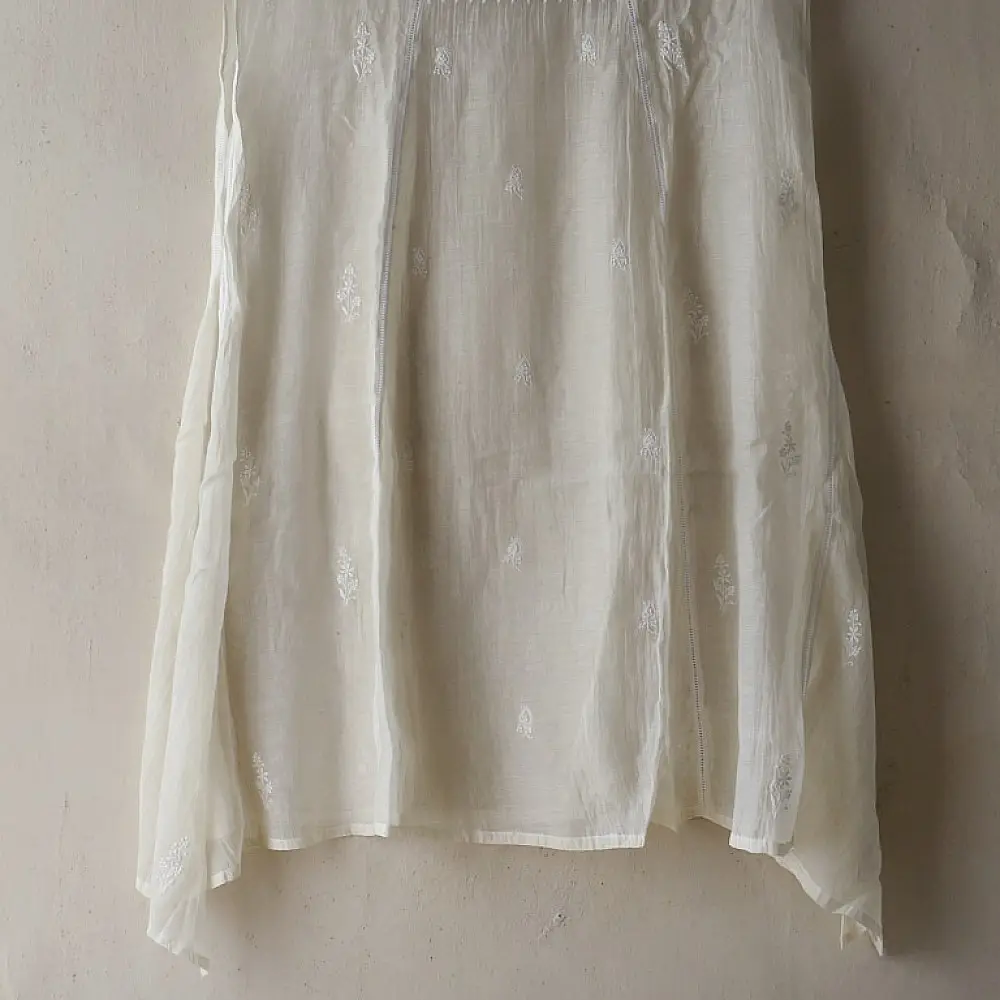 White zari Designer Chikankari Kurta