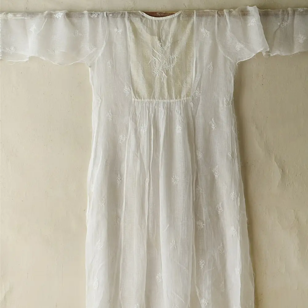 Shop Handcrafted ivory colour Chikankari kurta