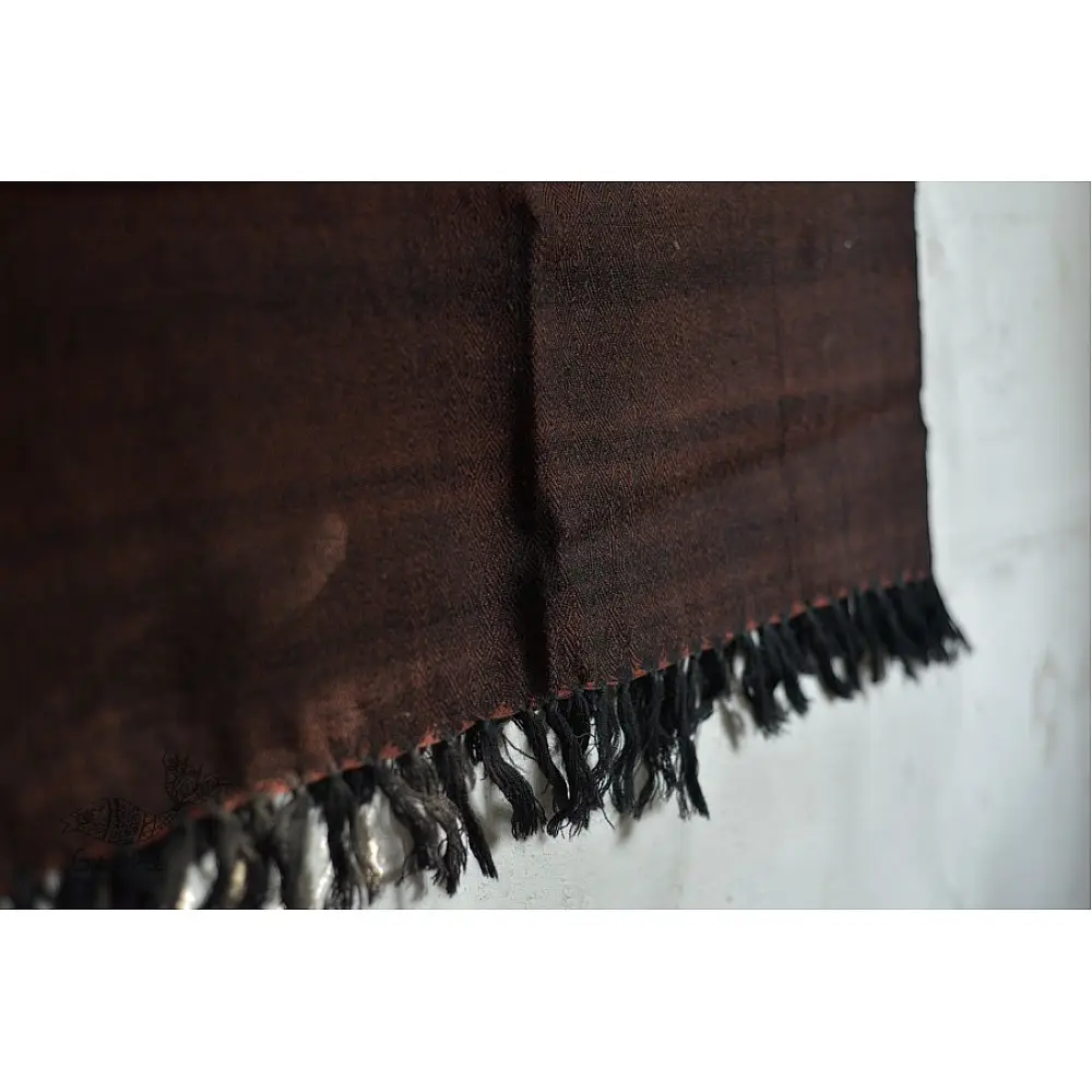shop handwoven natural woolen stole from uttarakhand