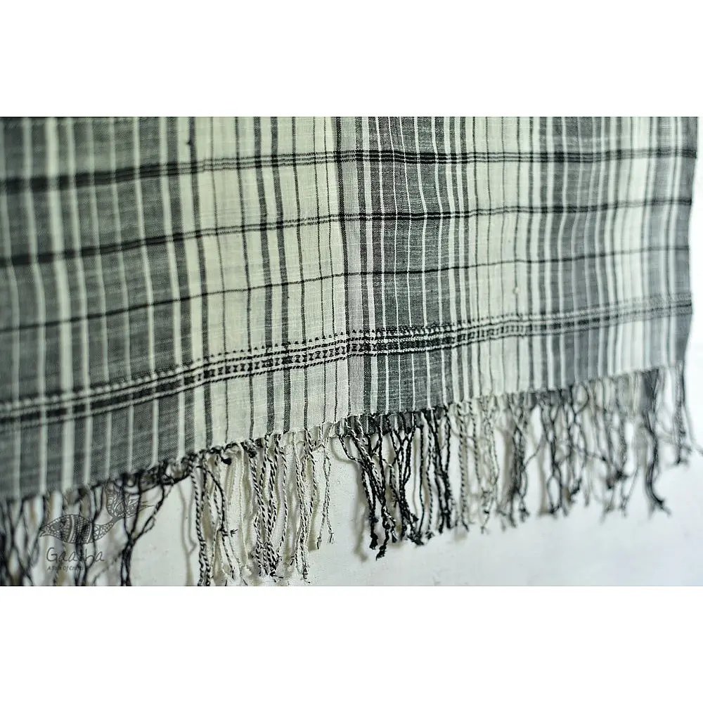 handwoven kala cotton bhujodi Stole