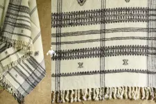 Salt Deserts of Kutch | Kutchi Bhujodi Hand-spun Raw Woollen Shawl - Cream Colour