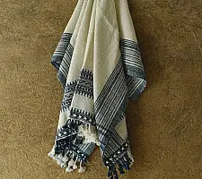 Salt Deserts of Kutch | Kutchi Bhujodi Hand-spun Raw Woollen Shawl - Off White