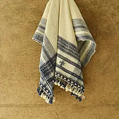 Salt Deserts of Kutch ☼ Bhujodi Handwoven Kutchi Raw Woolen off White Shawl