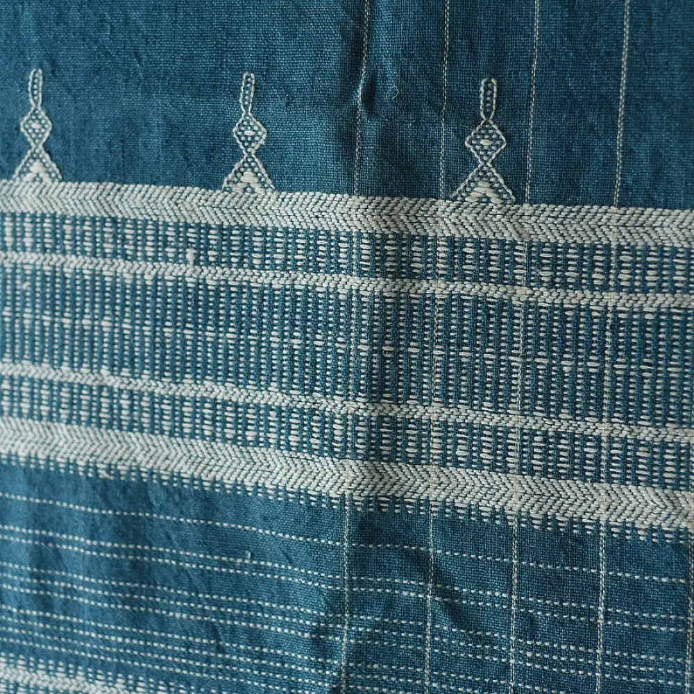 shop Kutchi Bhujodi Handloom Raw Woolen Indigo Blue Shawl