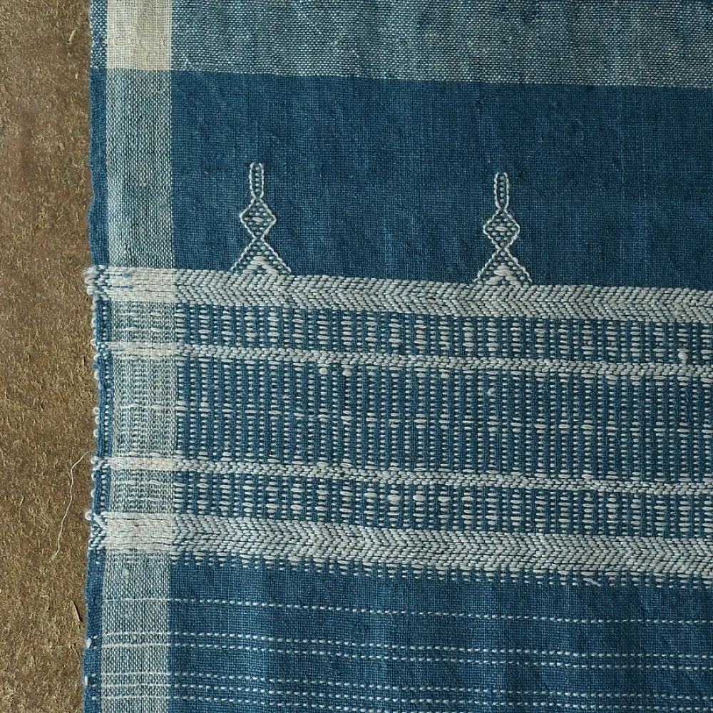 shop Kutchi Bhujodi Handloom Raw Woolen Indigo Blue Shawl