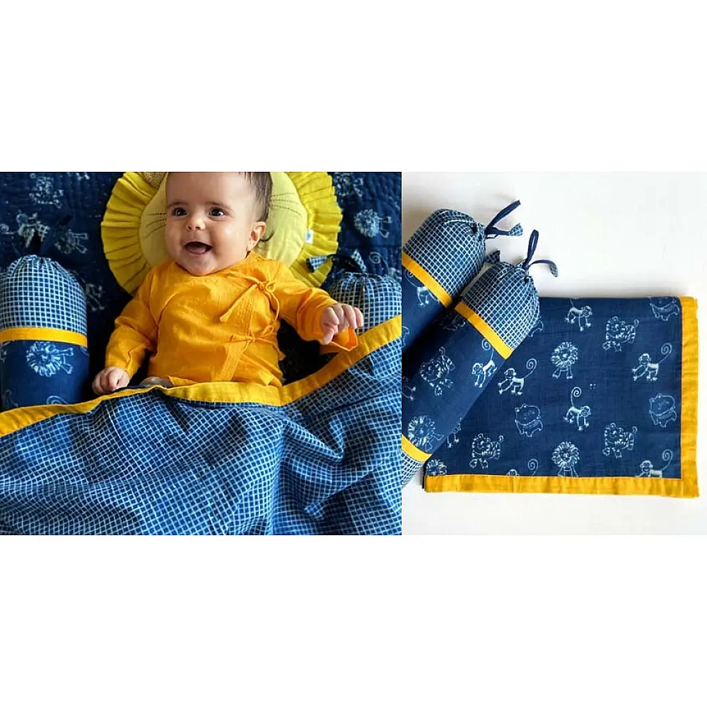 shop Kids Organic Gift Set (Dohar + 2 Zoo Bolster)