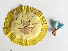 Organic Cotton ★ New Born Gift Set (Lion Pillow + 2 Wooden Maracas) ★ 4