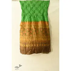 Flavors of fusion | Tabi Silk Ajrakh Bandhani Stole - Parrot Green