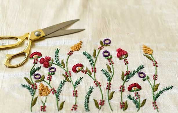 Embroidered-Mashru---Blouse-Pieces