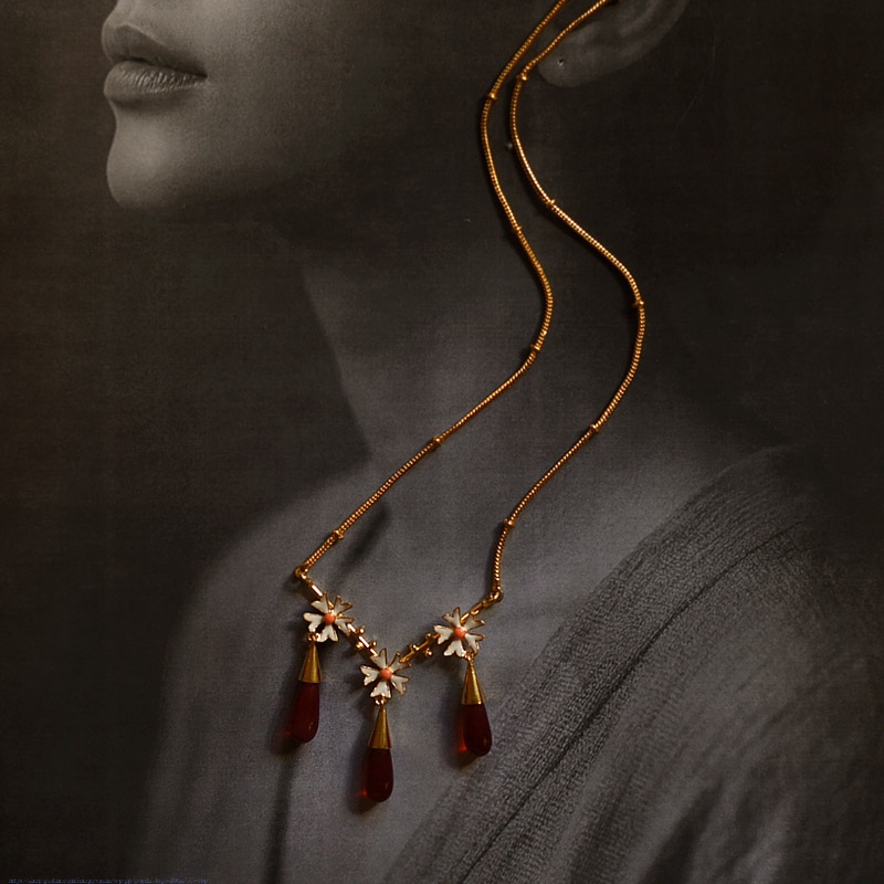 online Handmade designer glass Necklace - Red