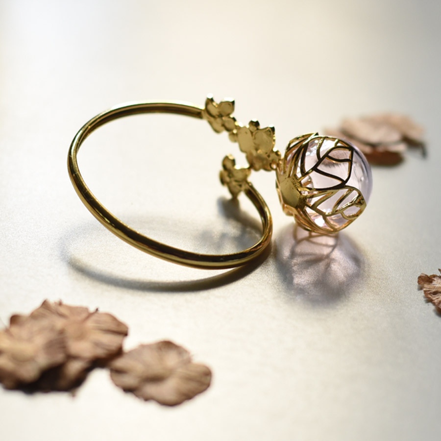 online Designer Glass Hydrangea Bracelet