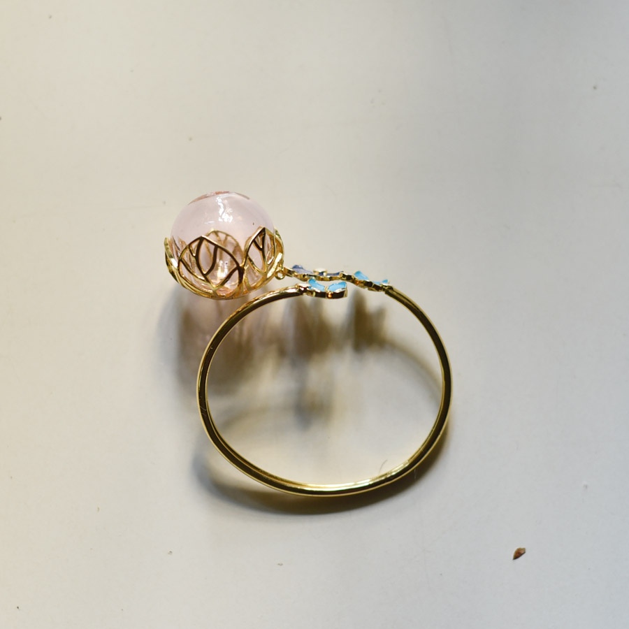 online Designer Glass Hydrangea Bracelet