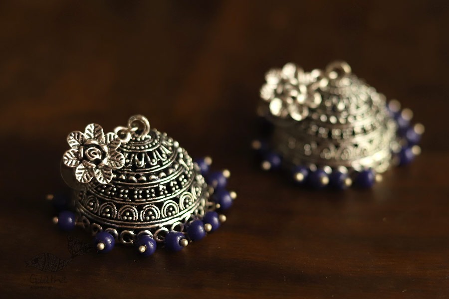 इशाना ✽ White Metal ✽ Earring 2