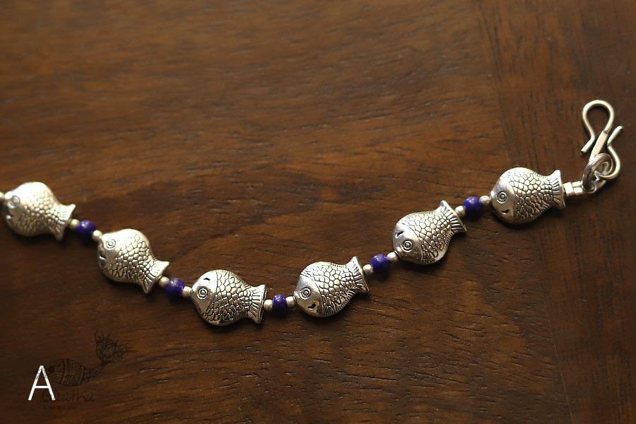 इशाना ✽ White Metal ✽ Bracelet 29