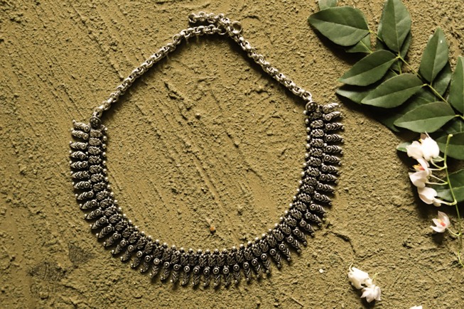 धरा ✽ Antique Finish White Metal ✽ Necklace { 33 }