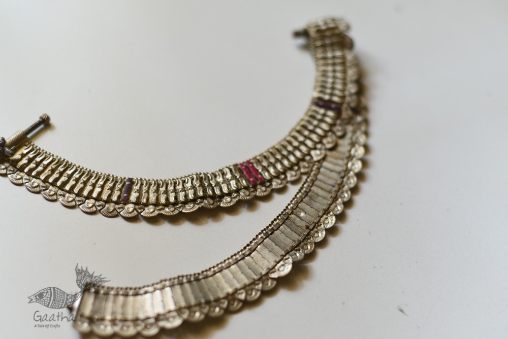 shop Ethnic Banjara White Metal Payal