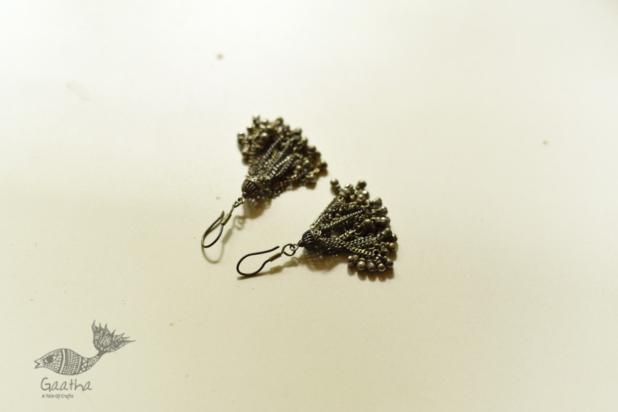 shop Vintage White Metal Earring