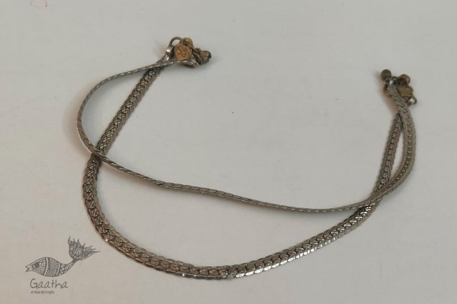 shop Vintage Jewelry - Banjara Banjara Simple Chain / Anklet (Pair)