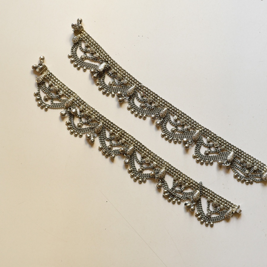shop Handmade Traditional Jhaalar Chain Payal