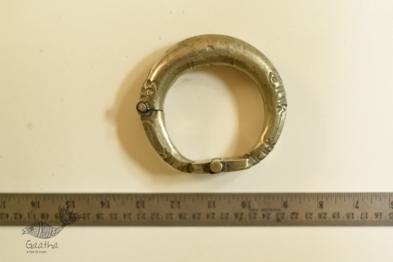 shop Ankle Folding Kada / Bajubandh Kada