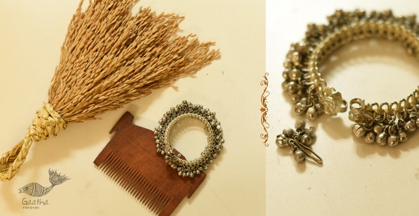 shop Vintage Folding Ghungroo Kada