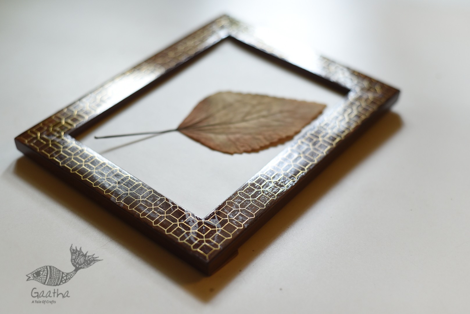 shop Wood Inlay with Brass Wire ~ Tarkashi Photo Frame