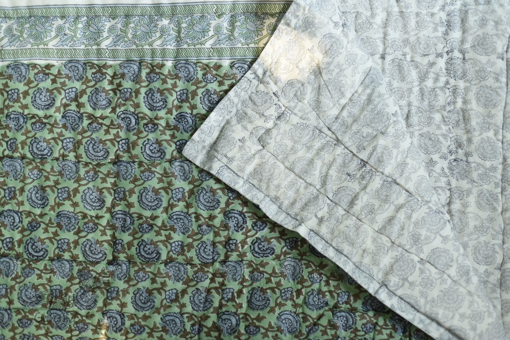 shop Sanganeri Jaipuri Razai - Light Weight Quilt (Double Bed) - Green Flower