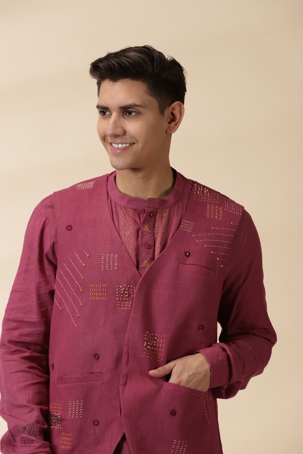 shop Majenta Handwoven Men Sadri & Kurta Set