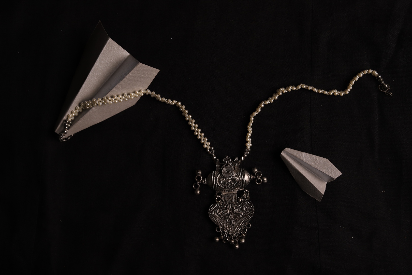 रेवती ✽ Peacock Leaf Motif Pendant with Pearl Chains ✽ Necklace ✽ 17