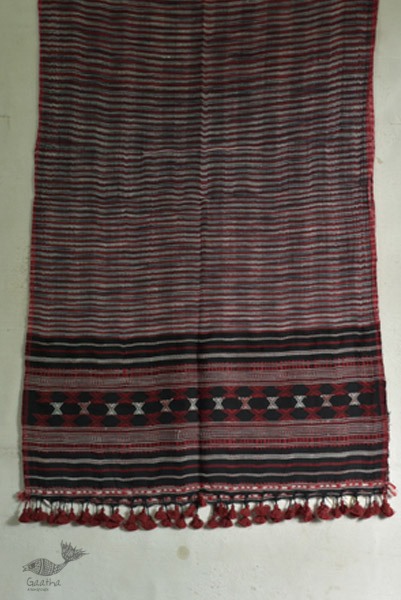 Handwoven kala cotton bhujodi weaving stoles from kutch