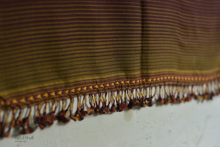 Handwoven cotton bhujodi weaving stoles from kutch