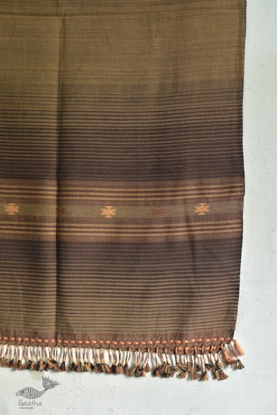 Handwoven cotton bhujodi weaving stoles from kutch