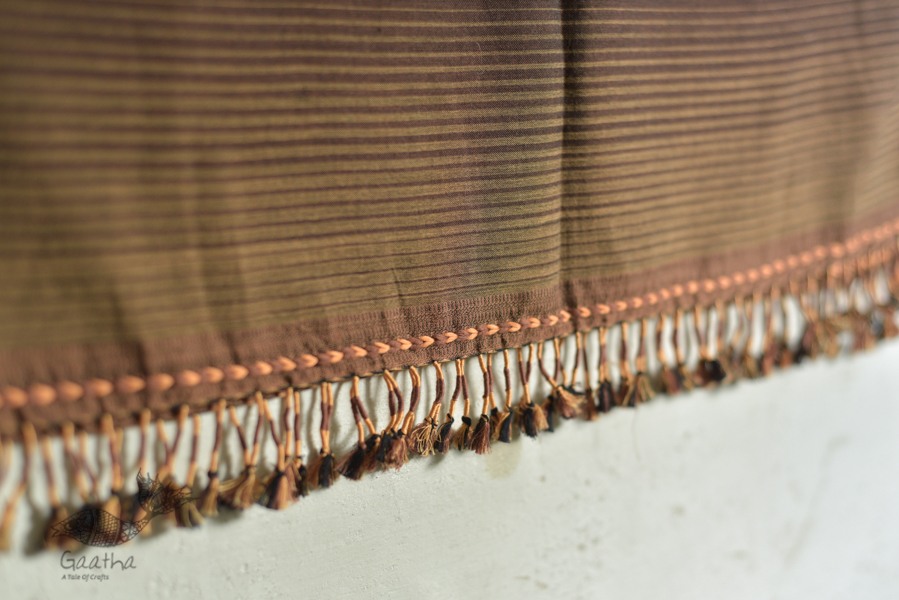 Handwoven cotton bhujodi weaving stoles from kutch